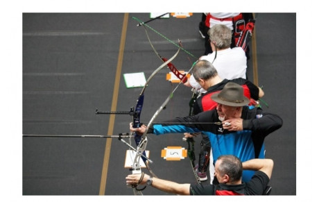 Alain Bougeneaux : l'archer au chapeau